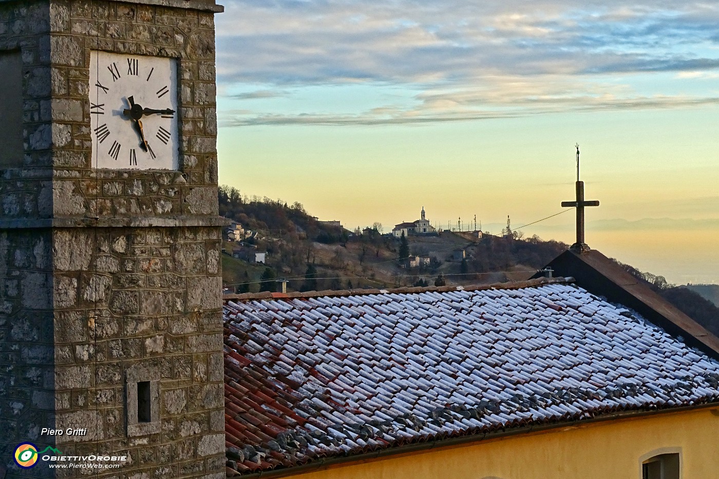 94 Alla Chiesa di Catremerio con vista verso S. Antonio A..JPG -                                